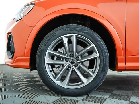 Certified 2023 Audi Q3 2.0T Premium w/ Black Optic Sport Package image 6