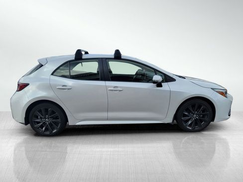 Used 2023 Toyota Corolla XSE image 4