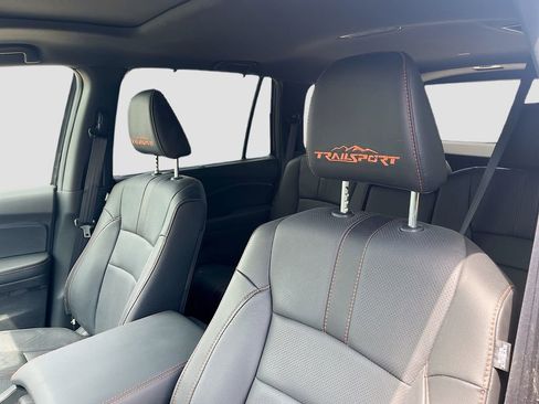 Used 2025 Honda Passport TrailSport image 21