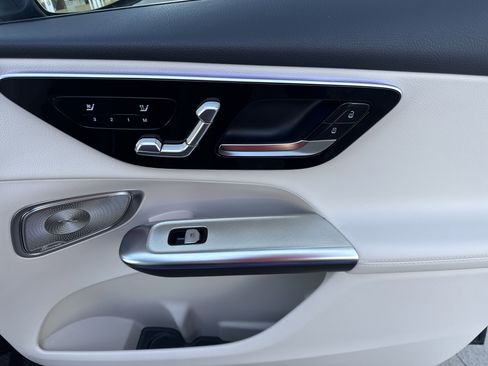 New 2026 Mercedes-Benz GLC 300 image 17