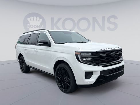 New 2026 Ford Expedition Max Platinum w/ Stealth Performance Package image 10