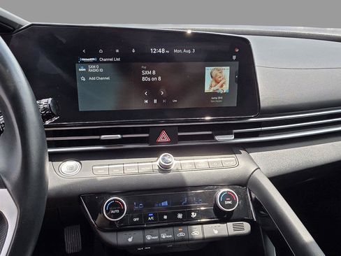 Used 2025 Hyundai Elantra SEL FWD image 15