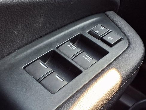 Used 2023 Honda Ridgeline Sport image 19