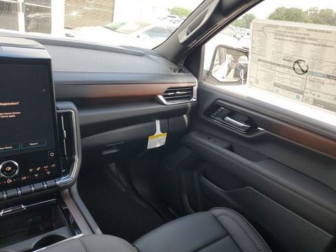 New 2026 GMC Yukon Denali AWD/4WD image 15
