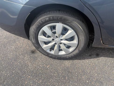 Used 2014 Toyota Corolla LE FWD image 10