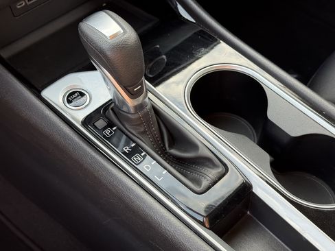 Used 2024 Nissan Altima 2.5 SV image 23