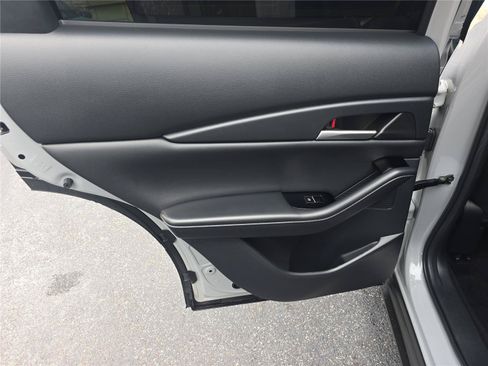 Used 2025 MAZDA CX-30 AWD 2.5 S w/ Select Sport Pkg image 9