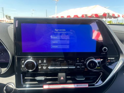 Certified 2026 Toyota Highlander Platinum AWD/4WD image 20