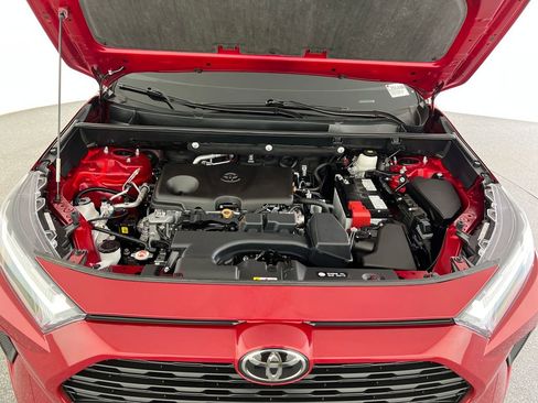 Used 2025 Toyota RAV4 XLE AWD/4WD image 23