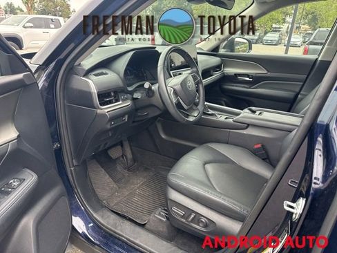 Used 2024 Toyota Grand Highlander XLE image 7