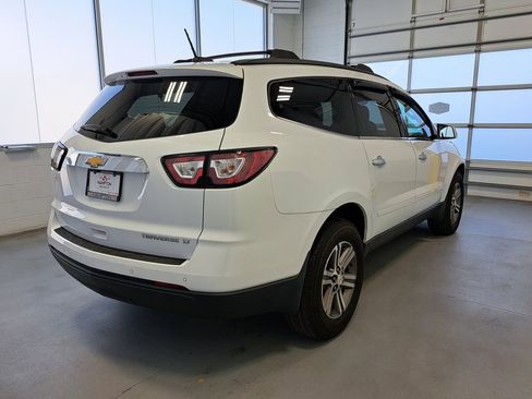 Used 2016 Chevrolet Traverse LT image 5