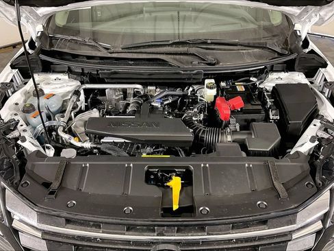 New 2026 Nissan Rogue Platinum AWD/4WD image 13