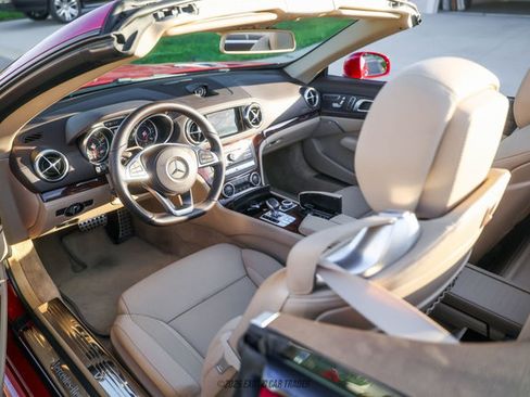 Used 2017 Mercedes-Benz SL 450 image 40