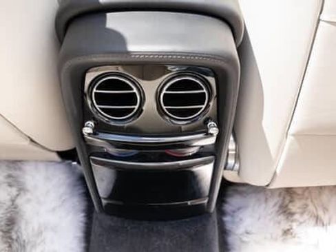 Used 2014 Rolls-Royce Phantom Drophead Coupe image 77