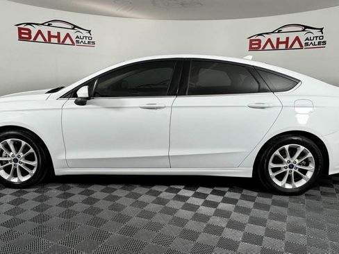 Used 2019 Ford Fusion SE FWD image 4