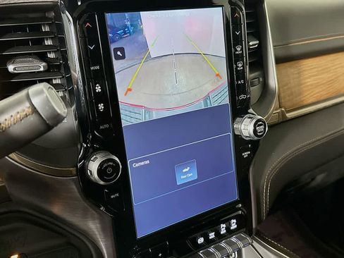 Used 2024 RAM 3500 Limited image 28