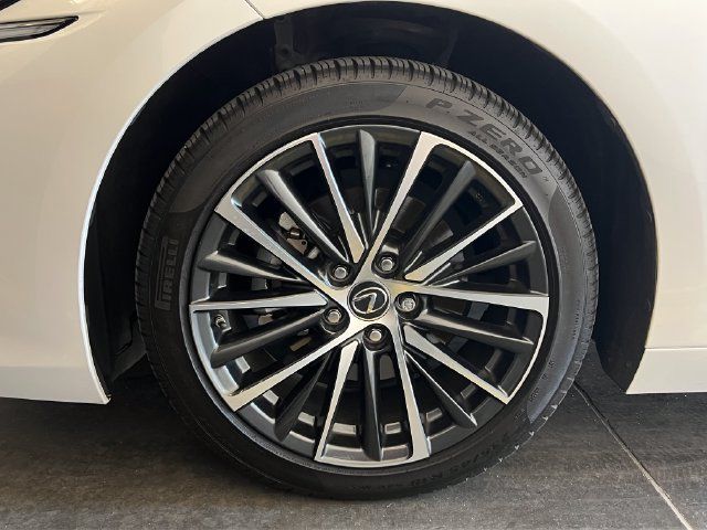 Used 2024 Lexus ES 300h w/ Premium Package FWD image 9