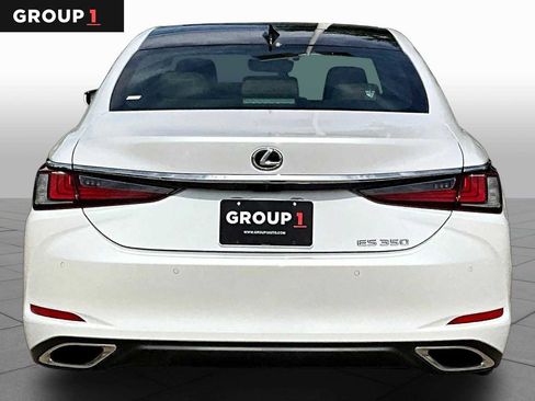 Used 2025 Lexus ES 350 w/ Premium Package image 5