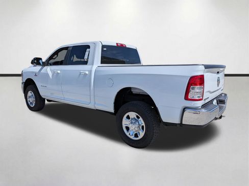 Used 2022 RAM 2500 Big Horn w/ Cold Weather Group AWD/4WD image 6