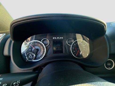 Used 2023 RAM 1500 Big Horn AWD/4WD image 36