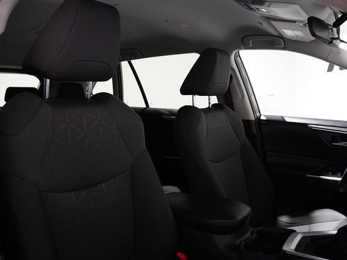 Used 2023 Toyota RAV4 XLE image 8