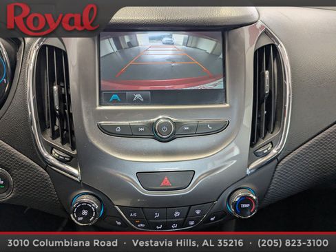 Used 2016 Chevrolet Cruze LT w/ Convenience Package FWD image 11