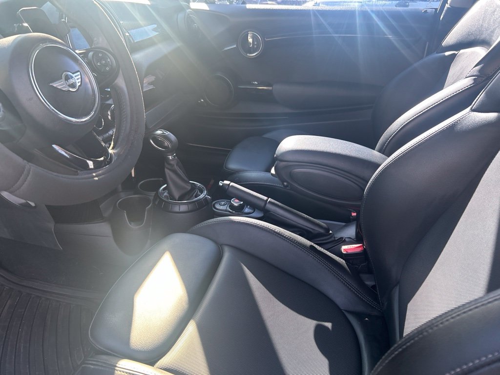 Used 2017 MINI Cooper S FWD image 6