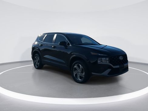 Certified 2023 Hyundai Santa Fe SE image 9
