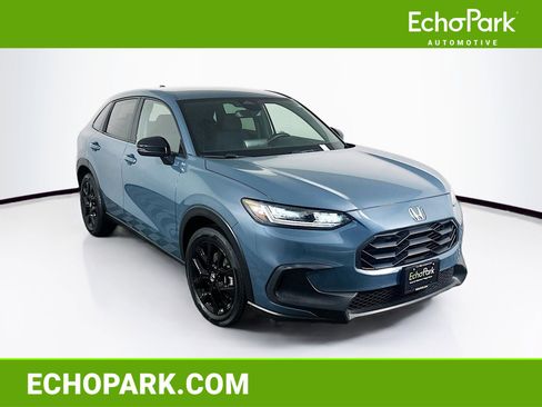 Used 2023 Honda HR-V Sport image 1