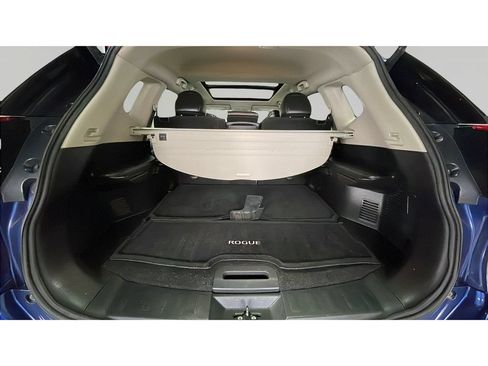 Used 2018 Nissan Rogue SL w/ Premium Package AWD/4WD image 17