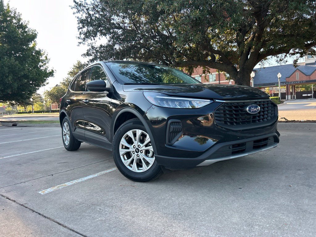 Used 2025 Ford Escape Active FWD image 4