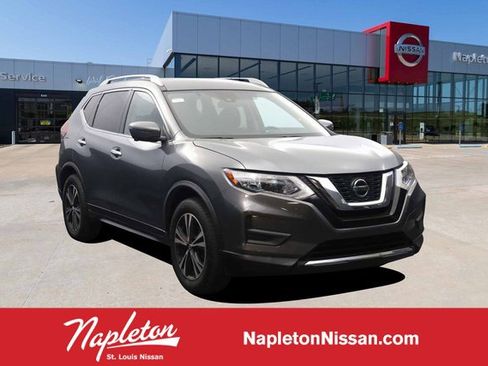 Used 2020 Nissan Rogue SV w/ Premium Package image 1