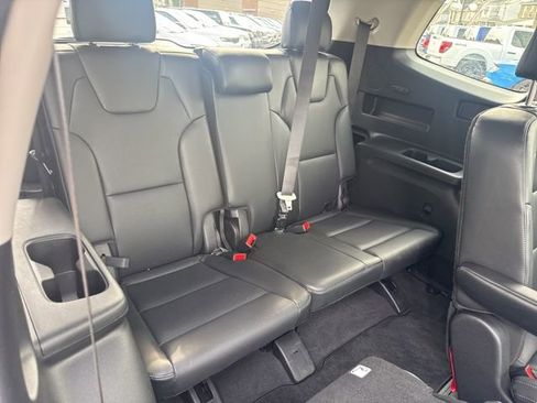 Used 2025 Kia Telluride S image 43