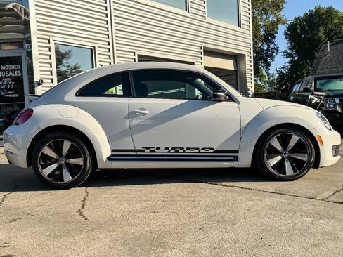 Used 2012 Volkswagen Beetle Launch Edition FWD image 2