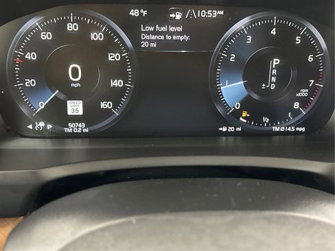 Used 2022 Volvo XC90 T6 Momentum w/ Climate Package image 23