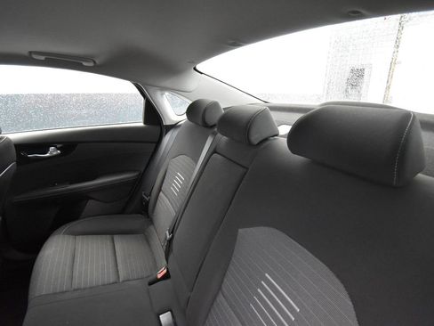 Used 2019 Kia Forte S w/ S Premium Package image 12