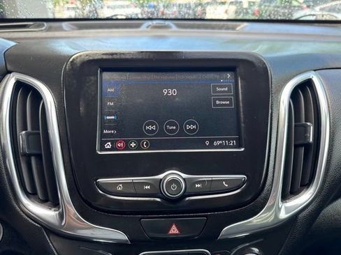 Used 2020 Chevrolet Equinox LT w/ Driver Convenience Package FWD image 17