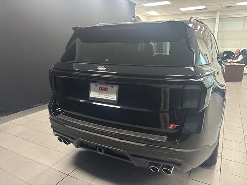 Used 2025 Ford Explorer ST w/ Sun And Sound Package image 4