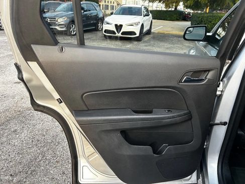 Used 2014 GMC Terrain SLE image 9