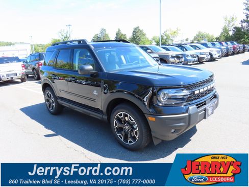 New 2025 Ford Bronco Sport Outer Banks image 1