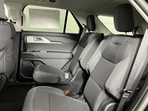 New 2026 Ford Explorer Active AWD/4WD image 13