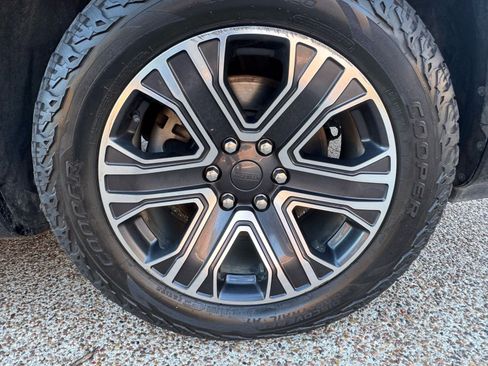 Used 2022 Jeep Wagoneer Series III w/ Convenience Group I image 39