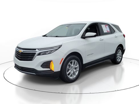Used 2022 Chevrolet Equinox LT FWD image 2