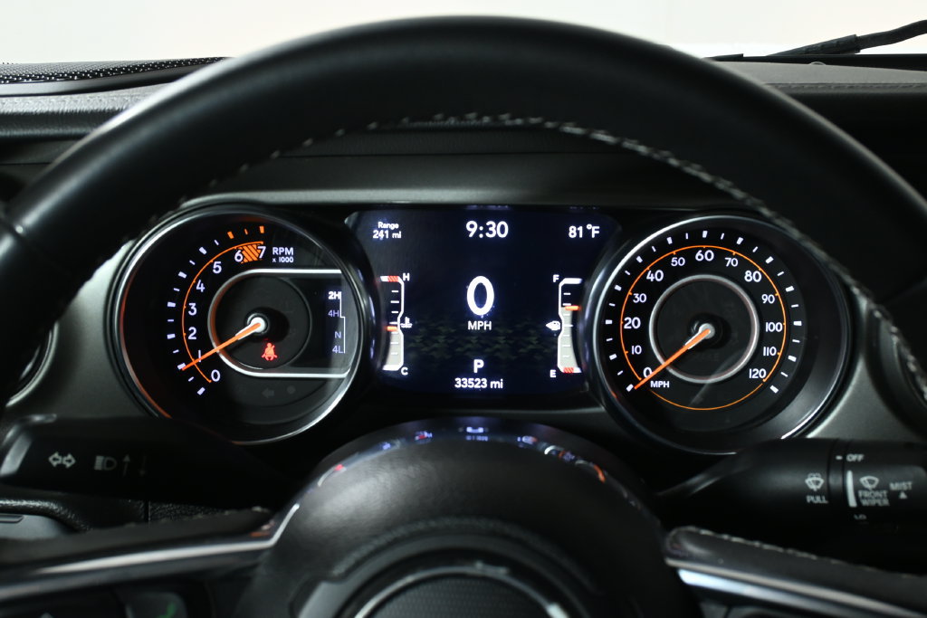 Used 2023 Jeep Wrangler Unlimited Sahara AWD/4WD image 19