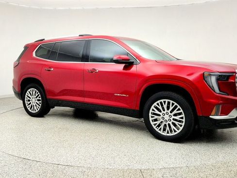 Used 2025 GMC Acadia Denali FWD image 3