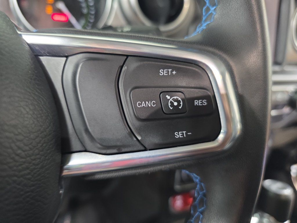 Used 2023 Jeep Wrangler Unlimited Rubicon 4xe AWD/4WD image 17