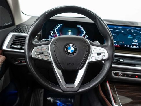Used 2025 BMW X7 xDrive40i w/ Premium Package AWD/4WD image 23
