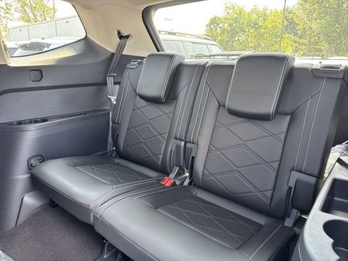 New 2026 Volkswagen Atlas SE image 10