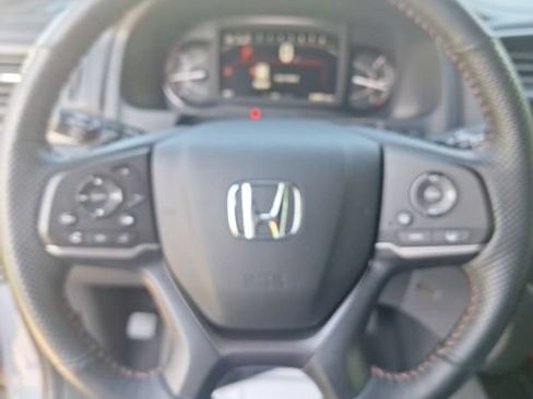 Used 2025 Honda Passport TrailSport image 14
