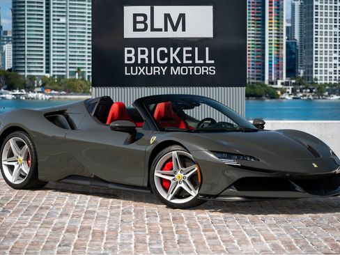 Used 2024 Ferrari SF90 Spider AWD/4WD image 1